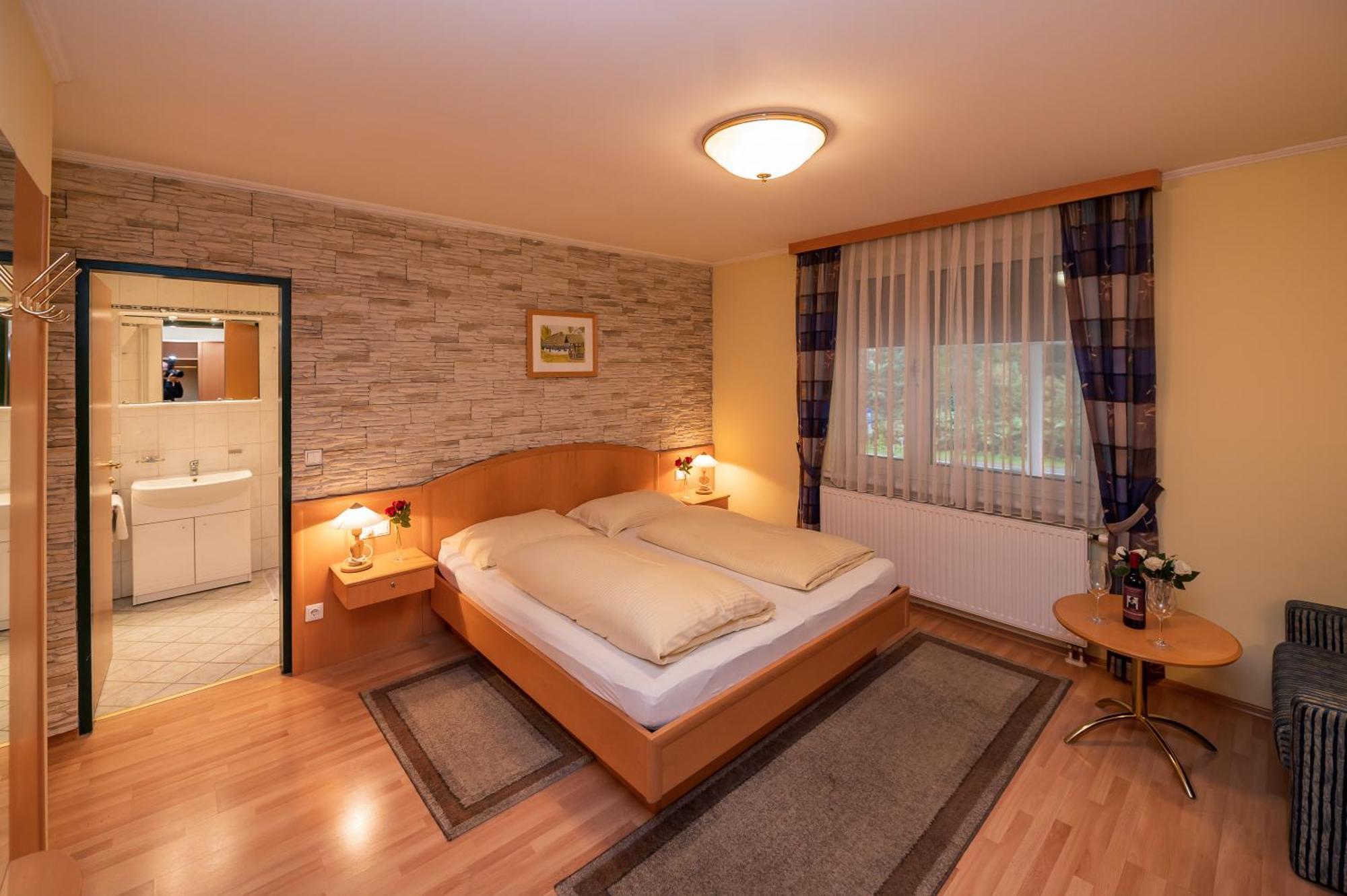 Ferien Beim Treiber Hotel Bad Tatzmannsdorf Room photo